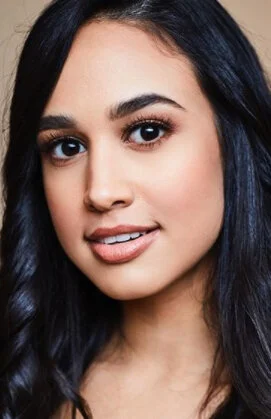 Эмили Тоста